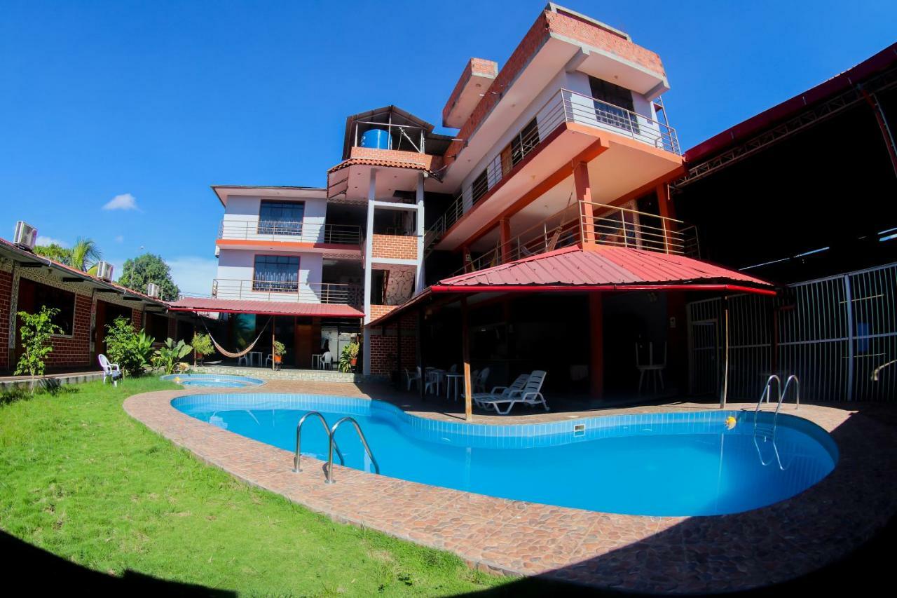 Gran Hotel Gusbet Pucallpa Buitenkant foto